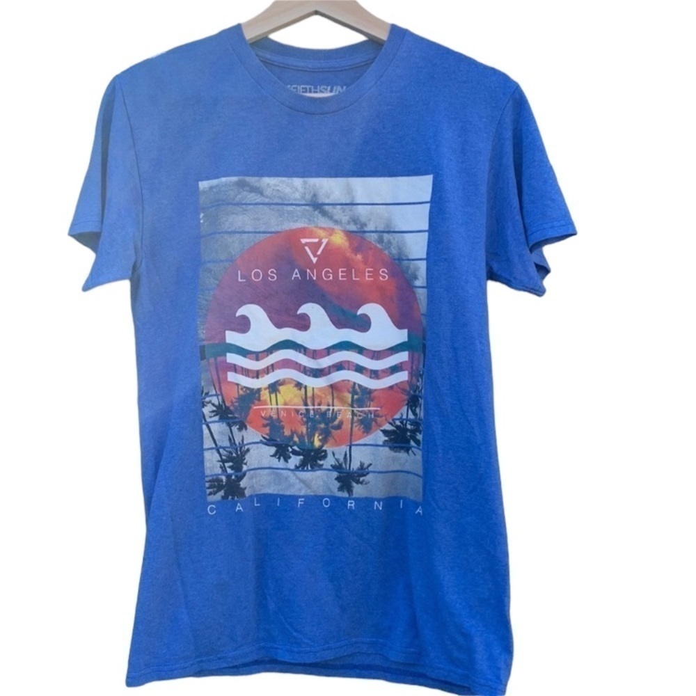 FIFTH Sun size small blue t-shirt with logo